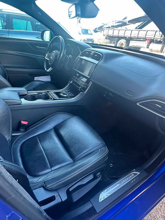 Venda de Carro Modelo Jaguar XE