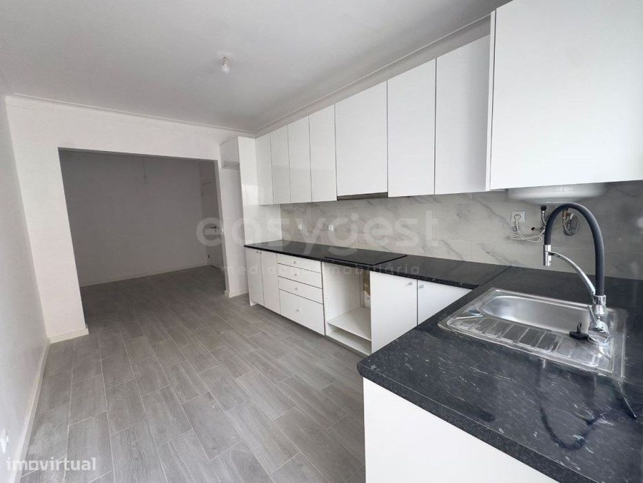 Espetacular Apartamento T3 com logradouro em Amora