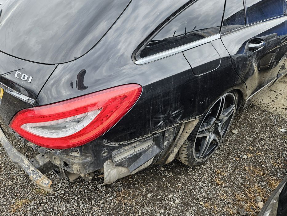 Крило,четверть Мерседес CLS w218