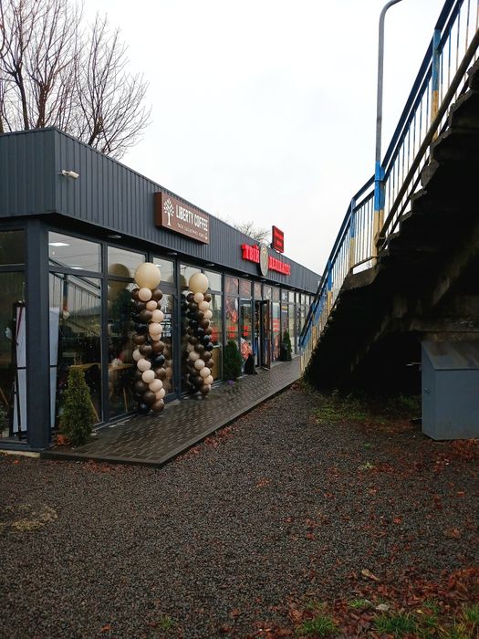 Продам діючу кав'ярню в місті Костопіль.