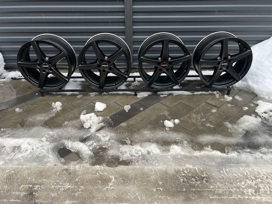 Диски 18R 5x114.3 8J ET35 DIA67.1  Renault  Kia Hyundai Honda