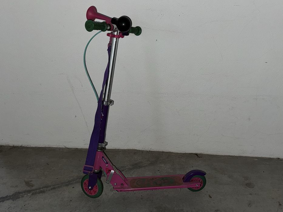 Trotinete de criança com duas rodas