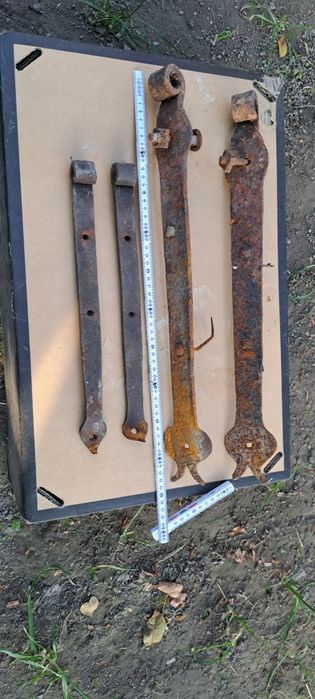 Stare zawiasy ręczna robota