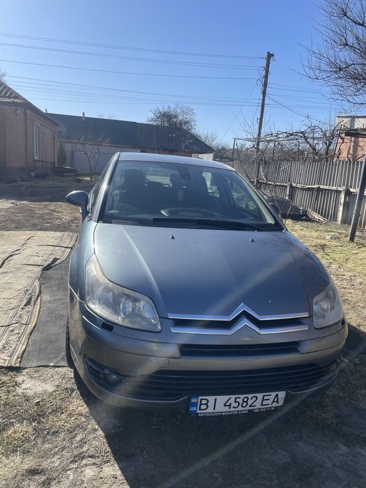 Citroen C4 економний автомобіль  Сітроєн є газ