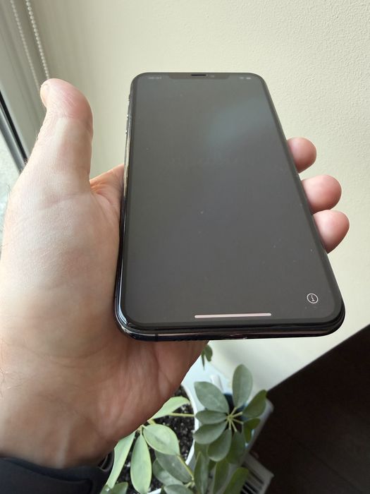 iPhone XS Max 64GB Face ID / R-SIM / тріснуте заднє скло