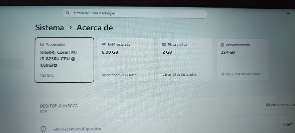Lenovo Ideapad 330  Intel Core i5-8250U/8 GB/224GB SSD/15.6" + OFERTA
