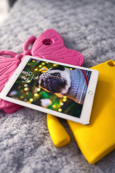 iPad планшет від Apple