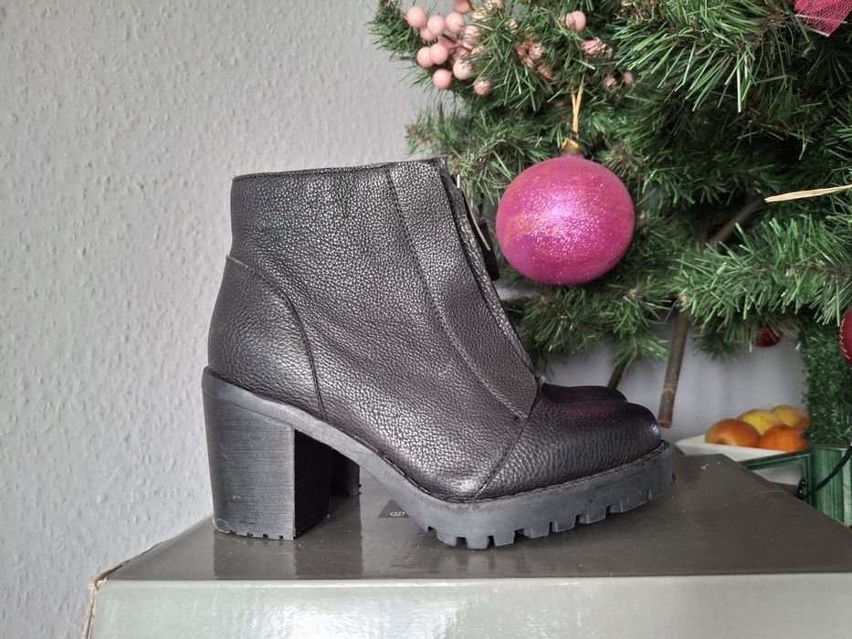 H&M  skórzane botki damskie 35