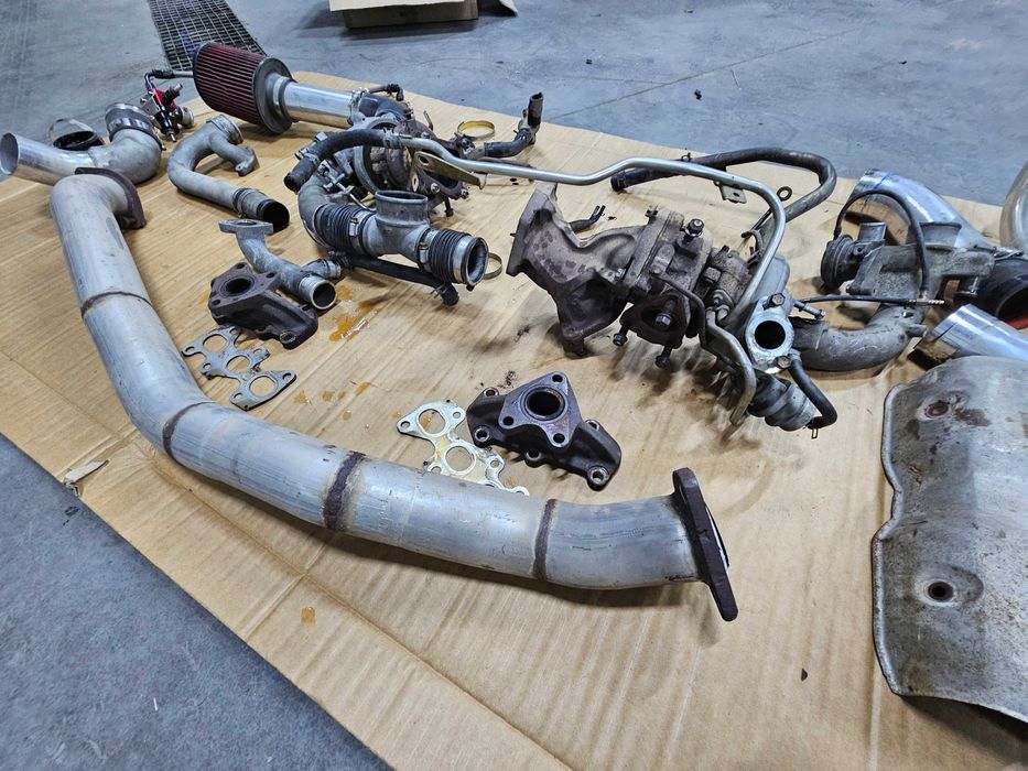 Zestaw Twin Turbo turbosprężarki CT12a 1JZ-GTE Non-VVTI DP kolektory