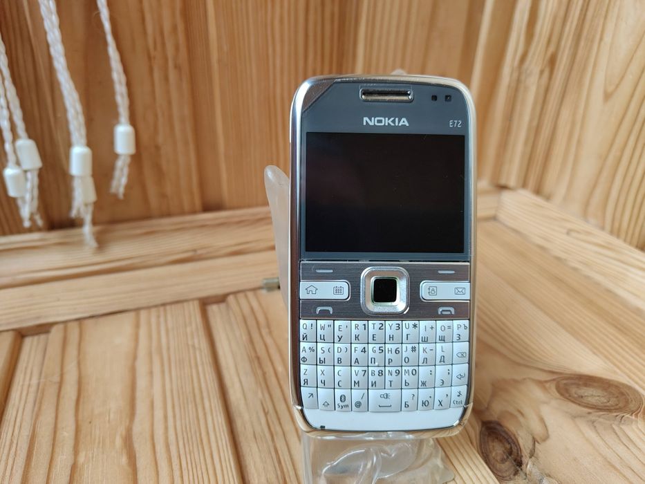 nokia e72 - купити мобільні телефони та смартфони - Ціна на OLX.ua