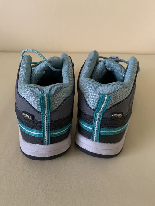 Жіночі черевики