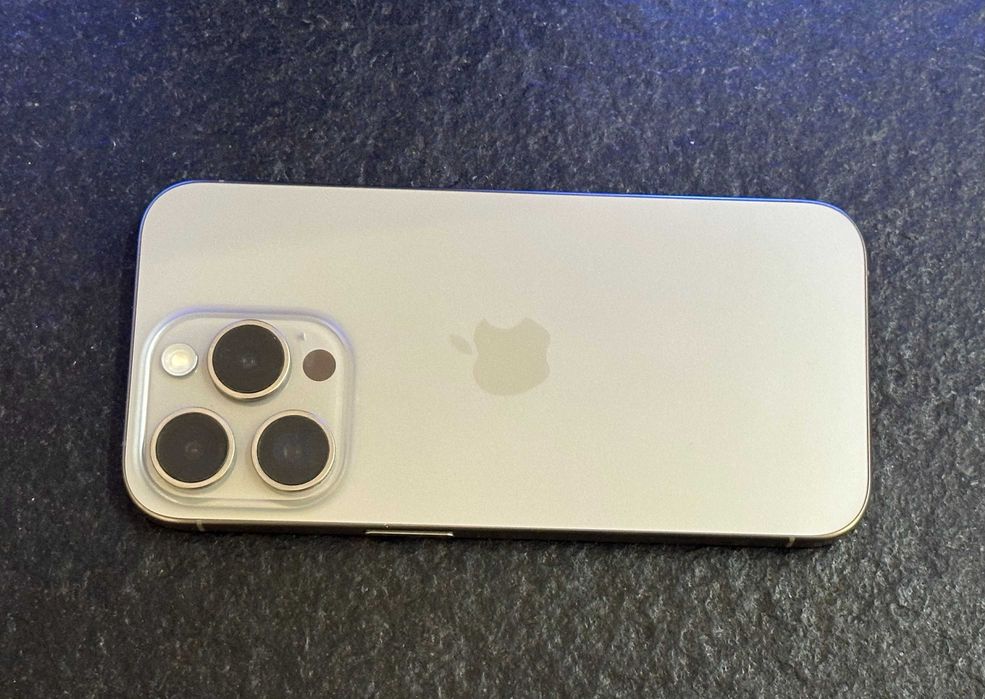 Smartfon Apple iPhone 15 Pro 128GB 6,1" 48Mpix Tytan naturalny / RATY