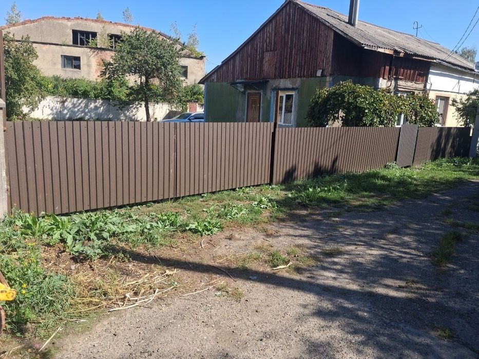 Частина будинку в м.Чнрнівці вул Кармелюка біля Нововінницької