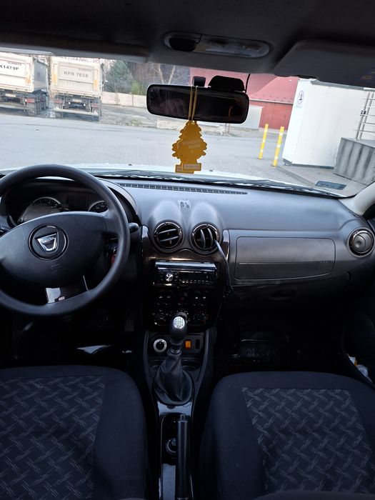 Dacia Duster 4x4 + Blokada / 1.6 benzyna / 2011 rok / 180000 tysiecy przebieg