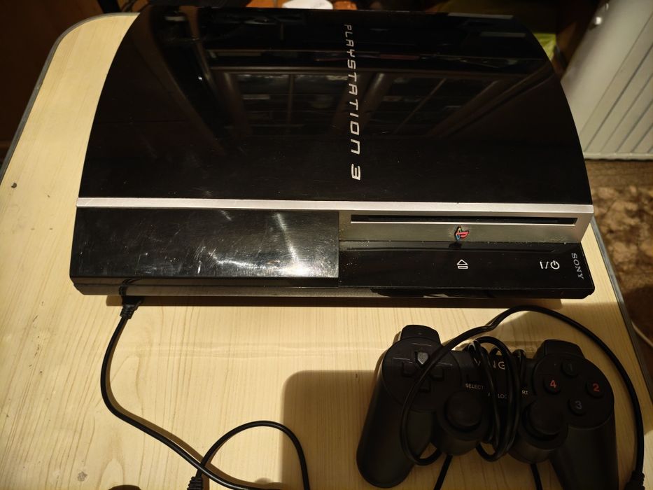 Продам игровую консоль PS3 или присутствует Treid.