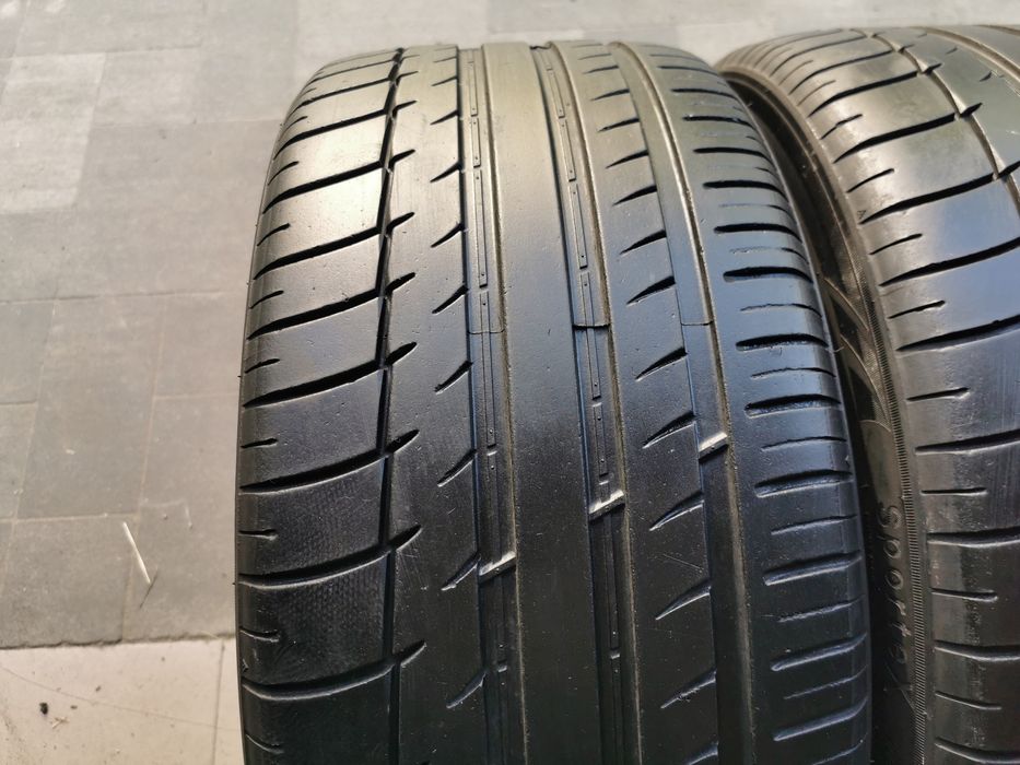 Пара летних шин 255/40 R19 Triangle
