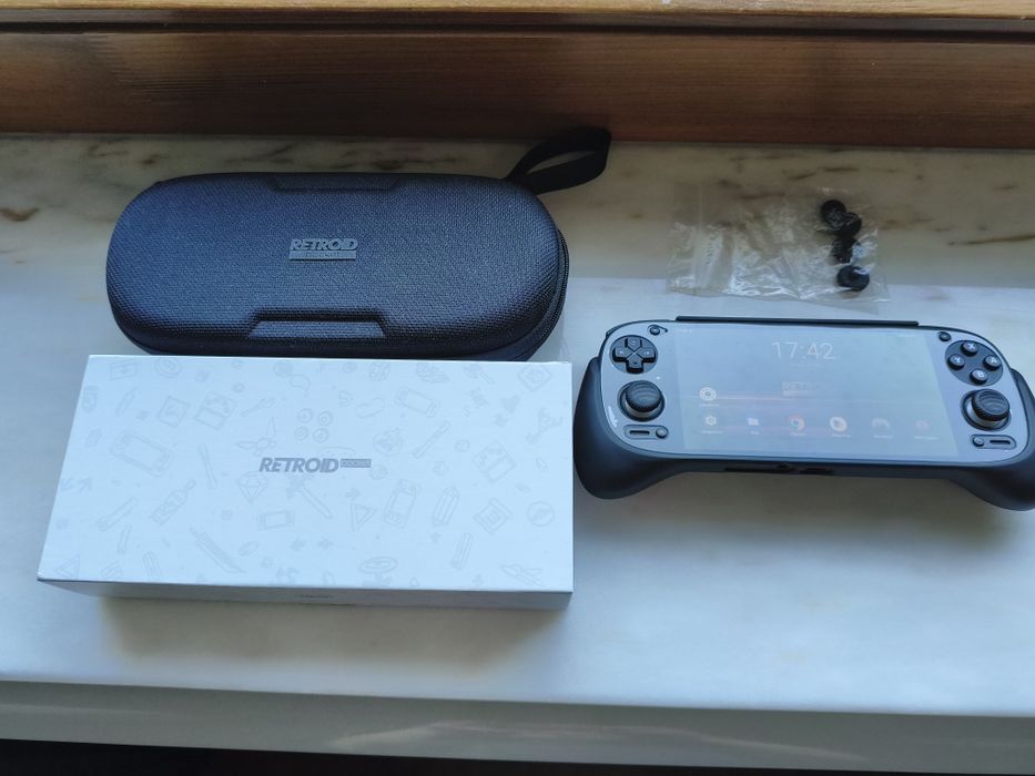 Retroid Pocket 5 plus dodatki