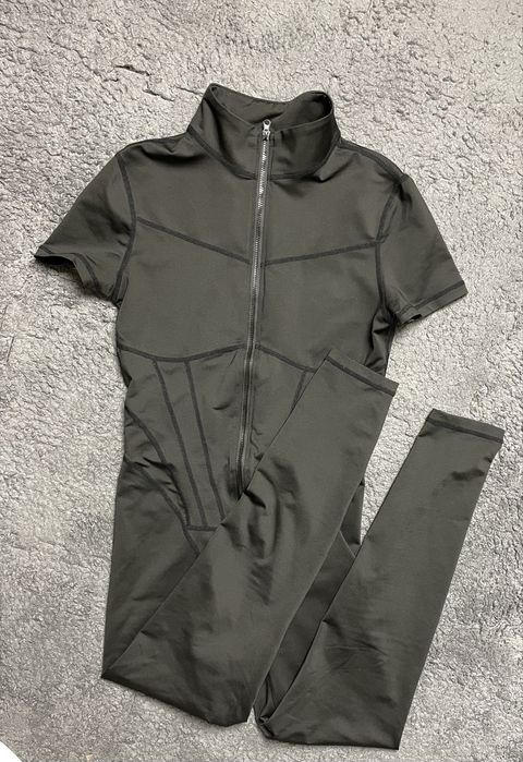 Спортивні комбінезони від Shine