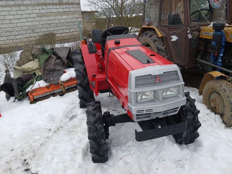 Japoński traktor mitsubishi 4x4 4cylindrowy