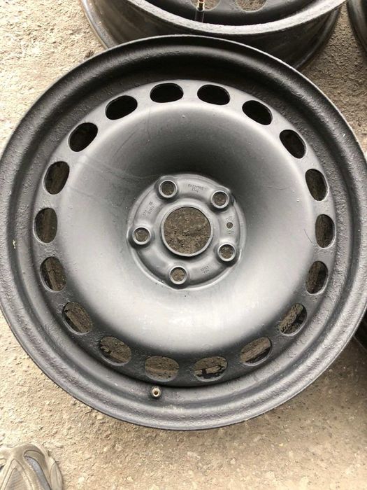 Диски сталеві 5*112 R16 (ET 42)Audi Golf Skoda