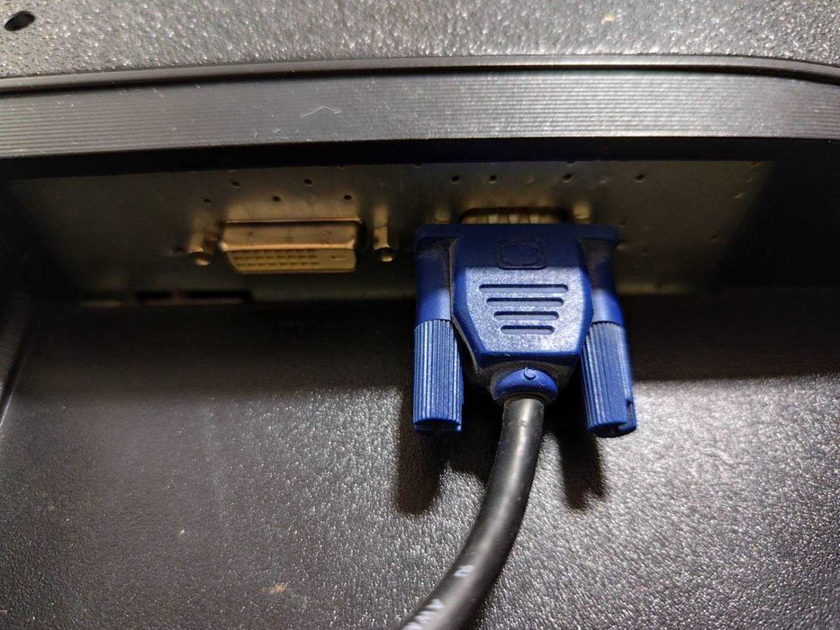 Продам великий ігровий
монітор Philips