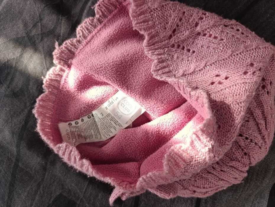 Czapka różowa stan i wymiary na zdjeciach