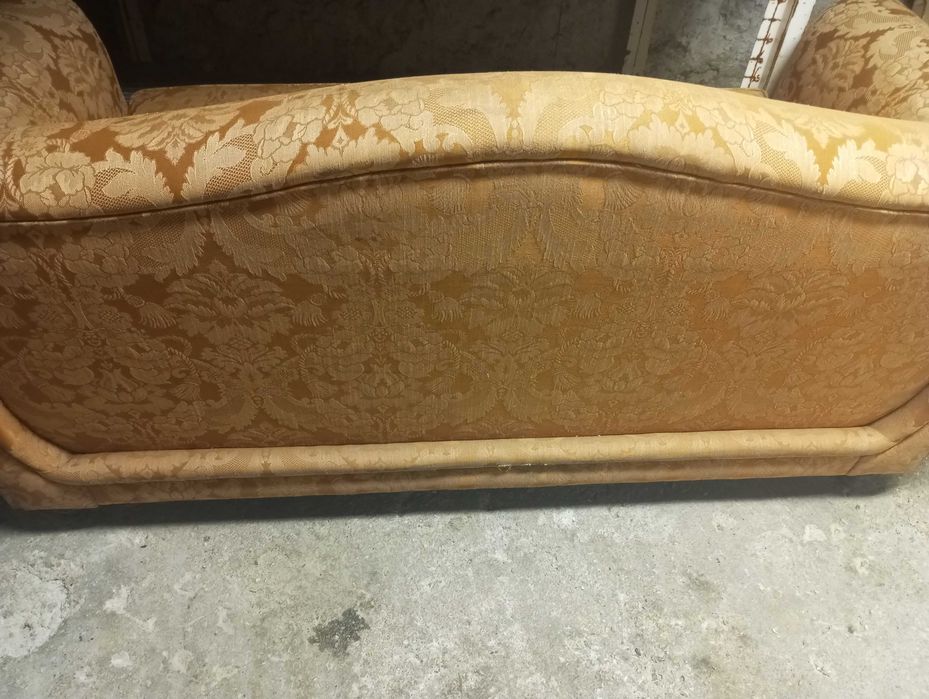 Sofá dois amarelo torrado