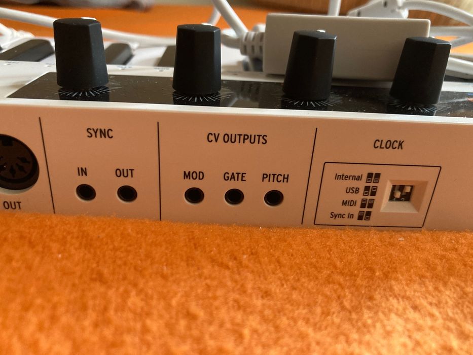 Controlador e sequenciador Arturia Keystep 37