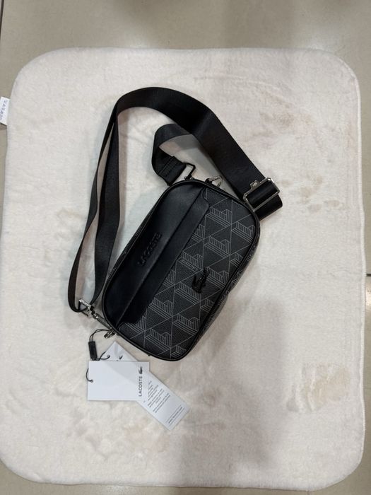 Сумка через плече Lacoste (чорна / сіра)