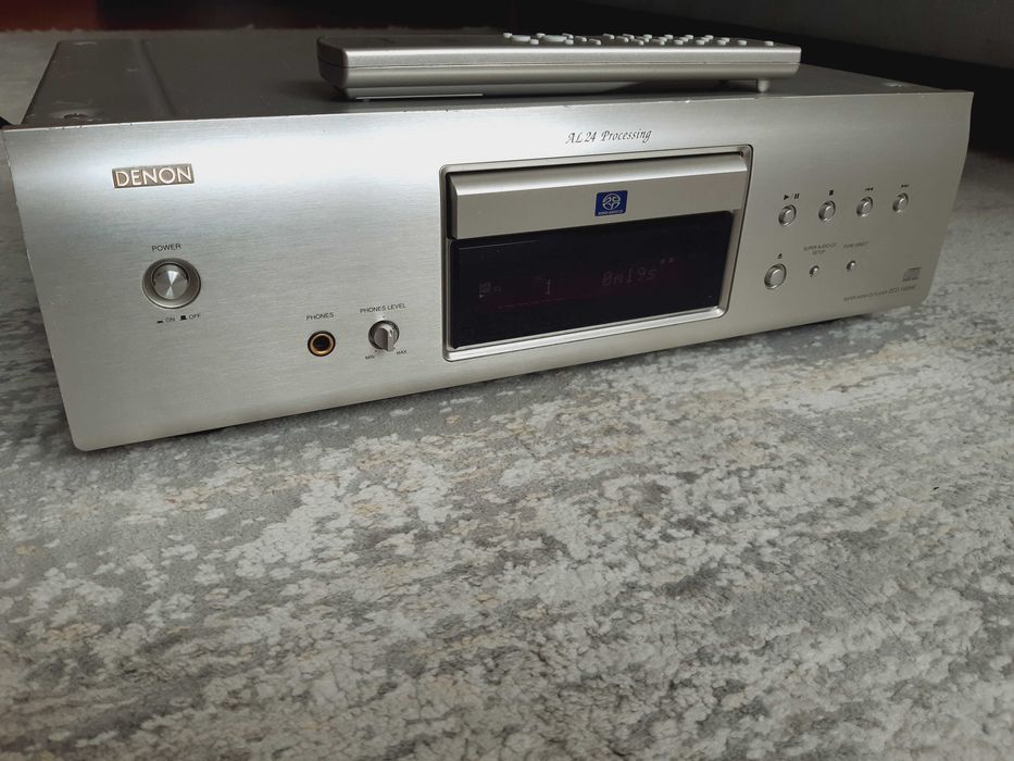 CD/SACD програвач Denon DCD-1500AE