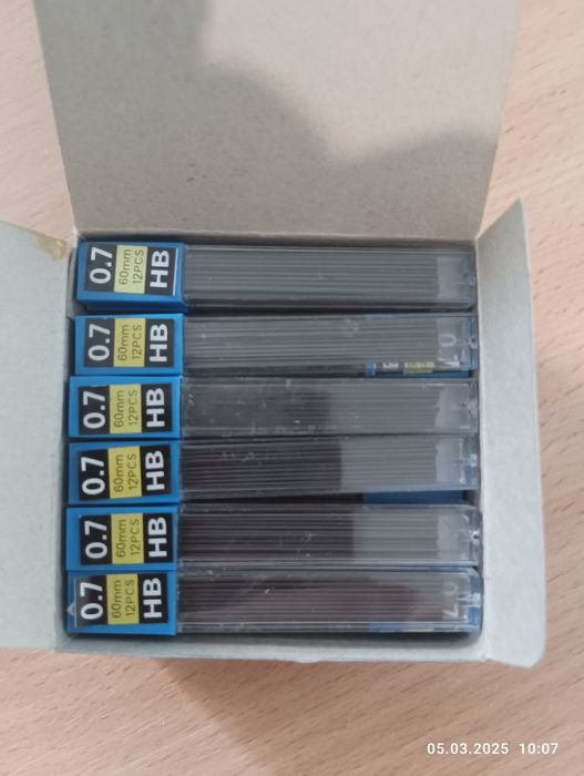 Грифели на механические карандаши.  0.7  НВ   НХ - 9858