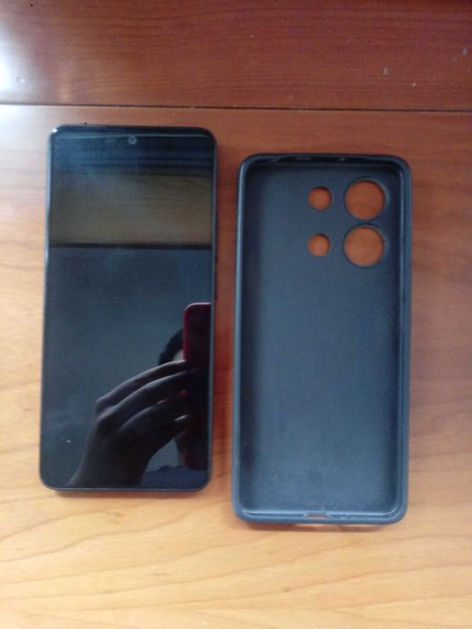 Xiaomi Redmi Note 13 para peças ou reparação.