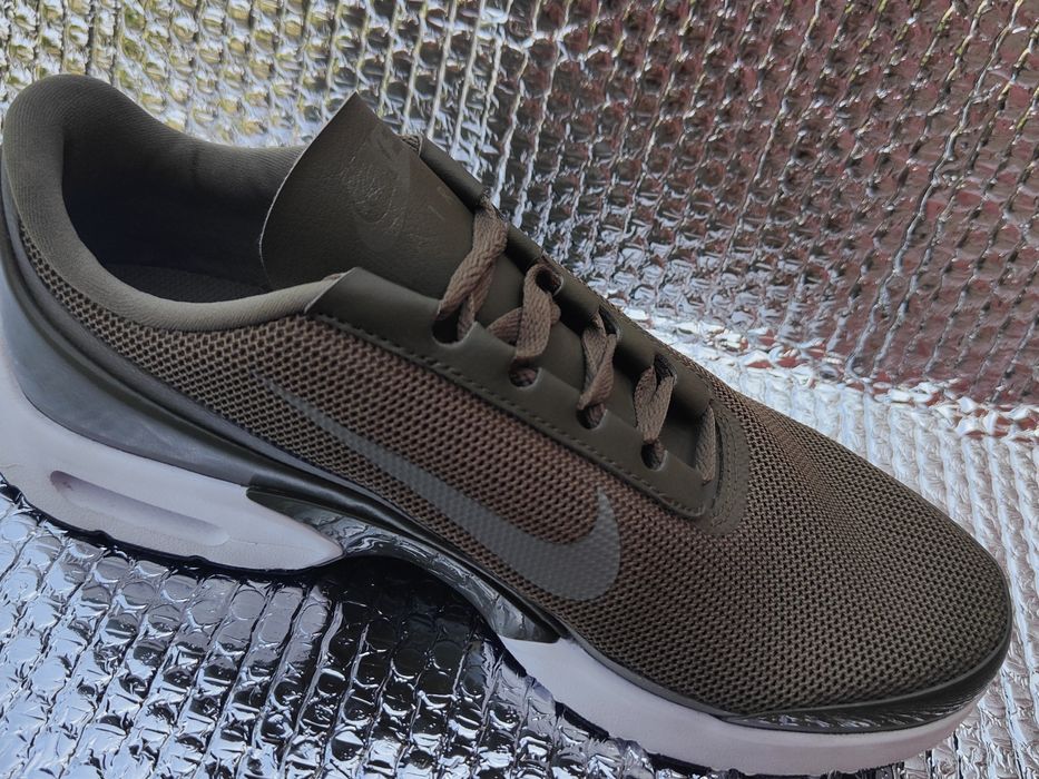 Nike Air Max Jewel Verdes (Novos / Originais)

Qualquer dúvida, é só enviar mensagem!