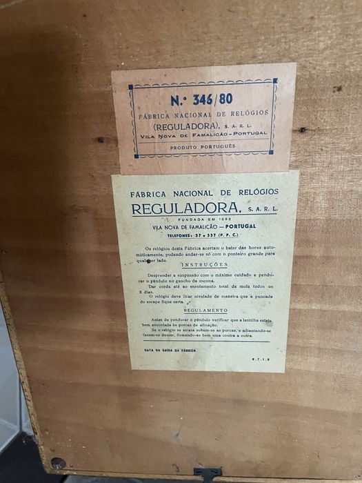 Relogio Antigo de Parede c/ Pêndulo - Fabrica Reguladora, S.A.R.L.