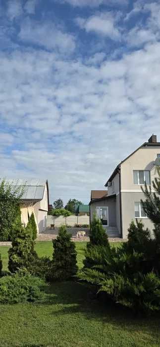 Продам 2х поверховий будинок,Рогань, 182м2 з євроремонтом(код 5325)