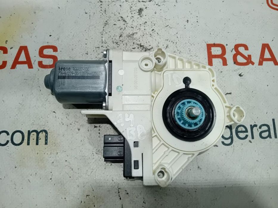 Motor de Elevador Vidro Porta Trás Direito Audi A4 B8 8K0959812