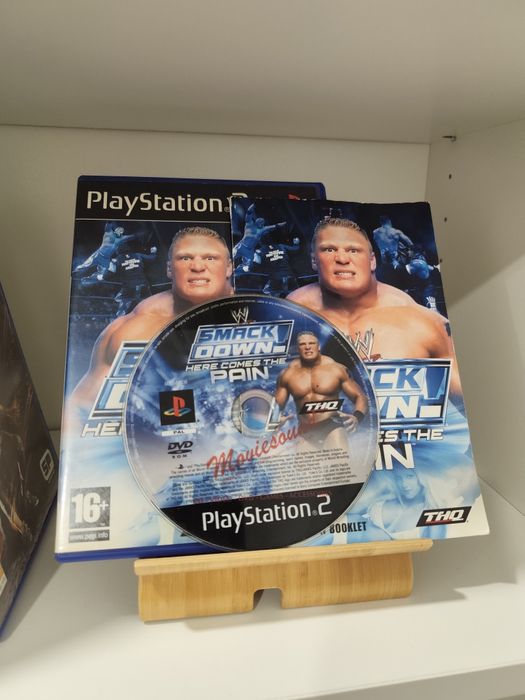 WWE SmackDown here comes the pain - PS2