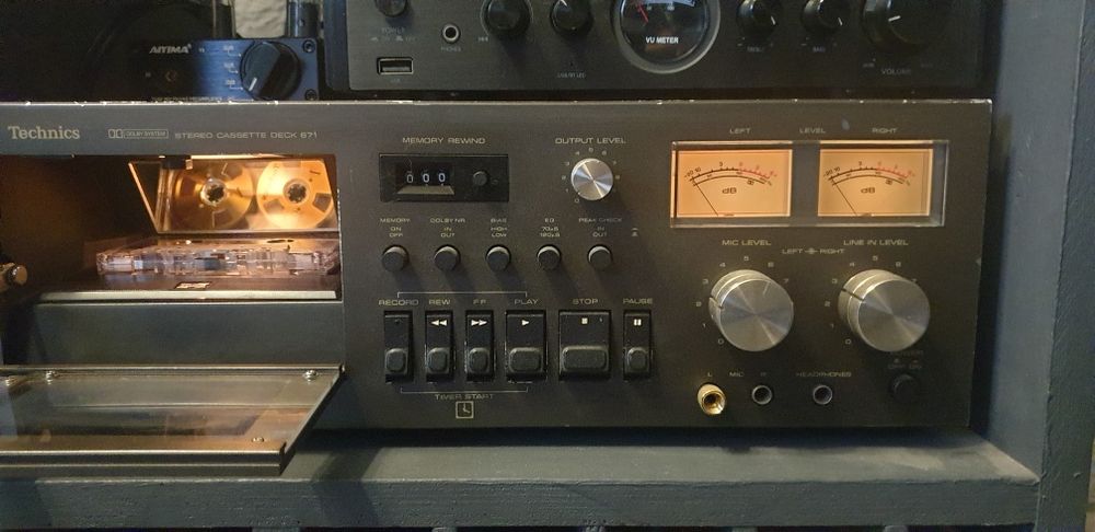 Magnetofon kasetowy Technics RS 671