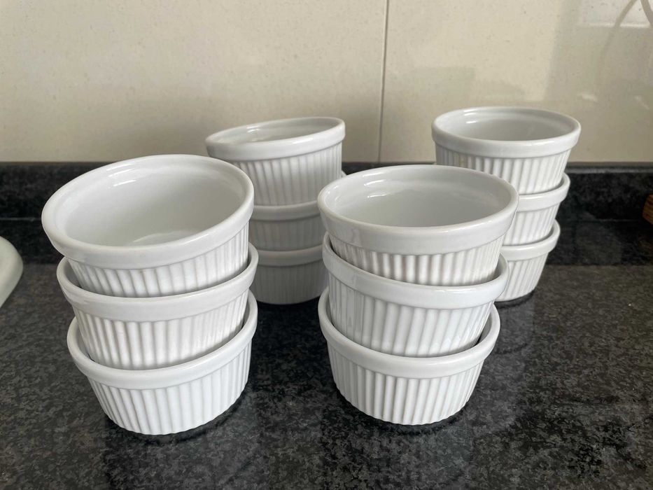 Ramequins branco em porcelana