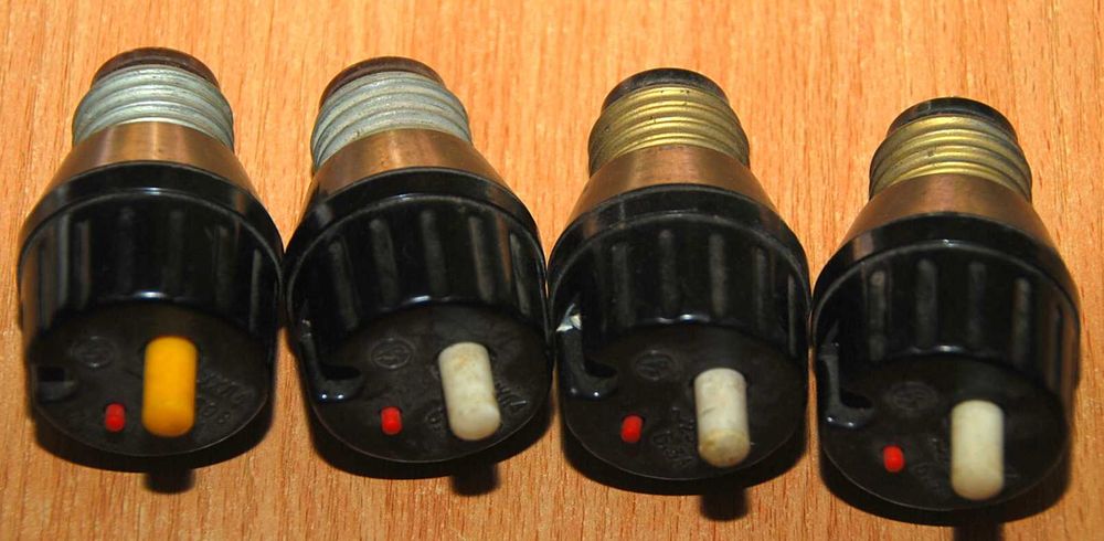 stary zabytkowy wyłącznik wkretkowy bezpiecznik automatyczny 6,3A