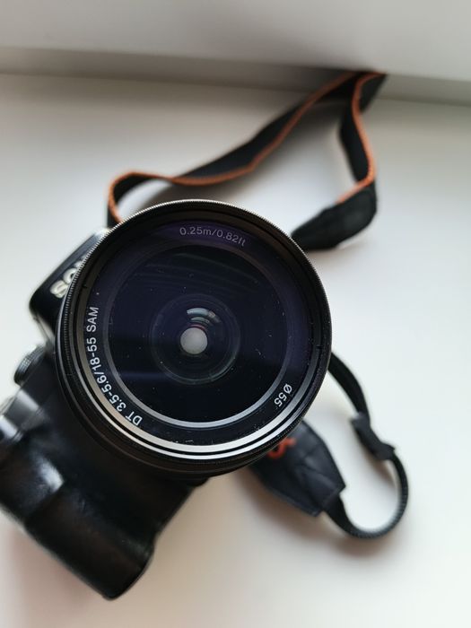 Дзеркальний фотоапарат Sony a100