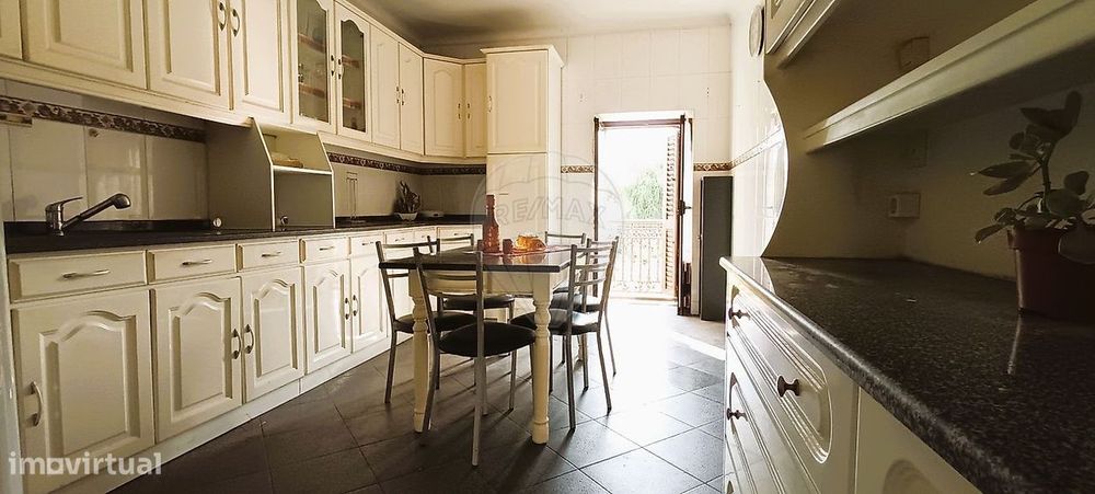 Moradia T2 para venda