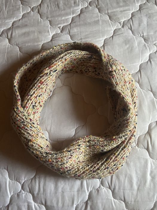 Gorro e gola de malha da zara