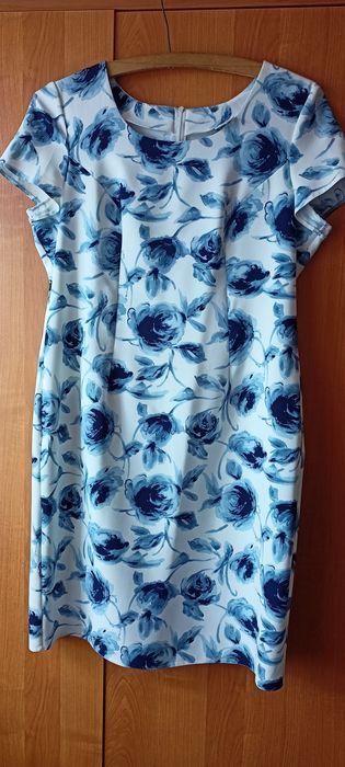 Sukienka damska elegancka kwiaty 48 46