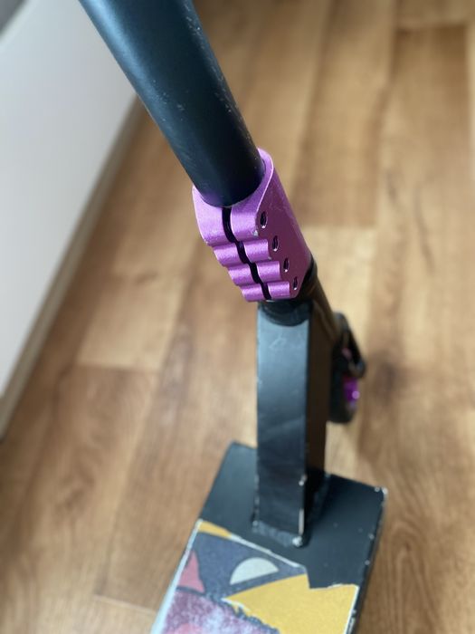 Трюковой  самокат Axel Storm б/у