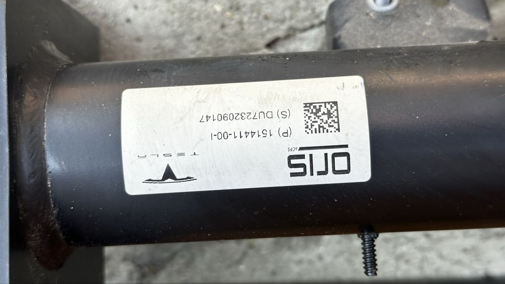 Причіпний пристрій (фаркоп) Tesla Model Y, 1514411-00-l, оригінал
