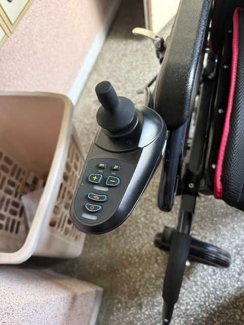 Elektryczny wózek inwalidzki Antar