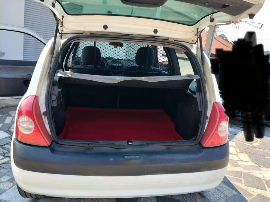 Vendo carrinha (Renault Clio)