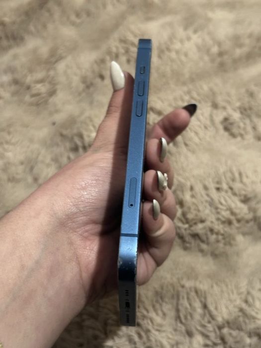 Айфон 13, читайте опис