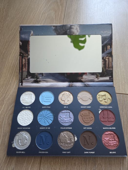 Nomad Cosmetics Polar Express paleta cieni do powiek